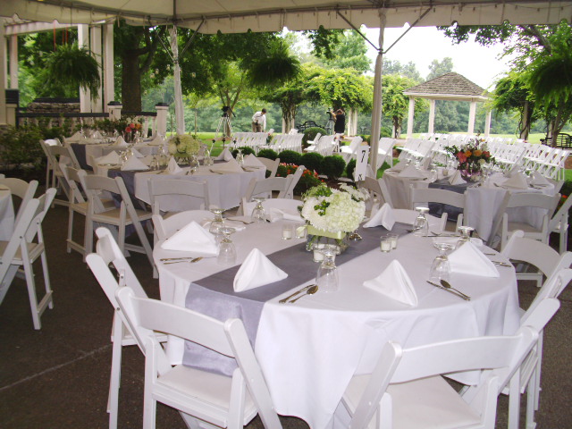 Shabby chic wedding at The Governor's Club in Franklin